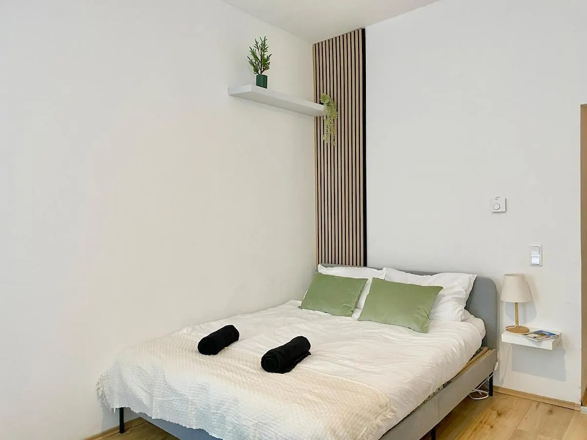 Stylish & Calm Apartment With Easy Access Wiedeń 0*,  Austria