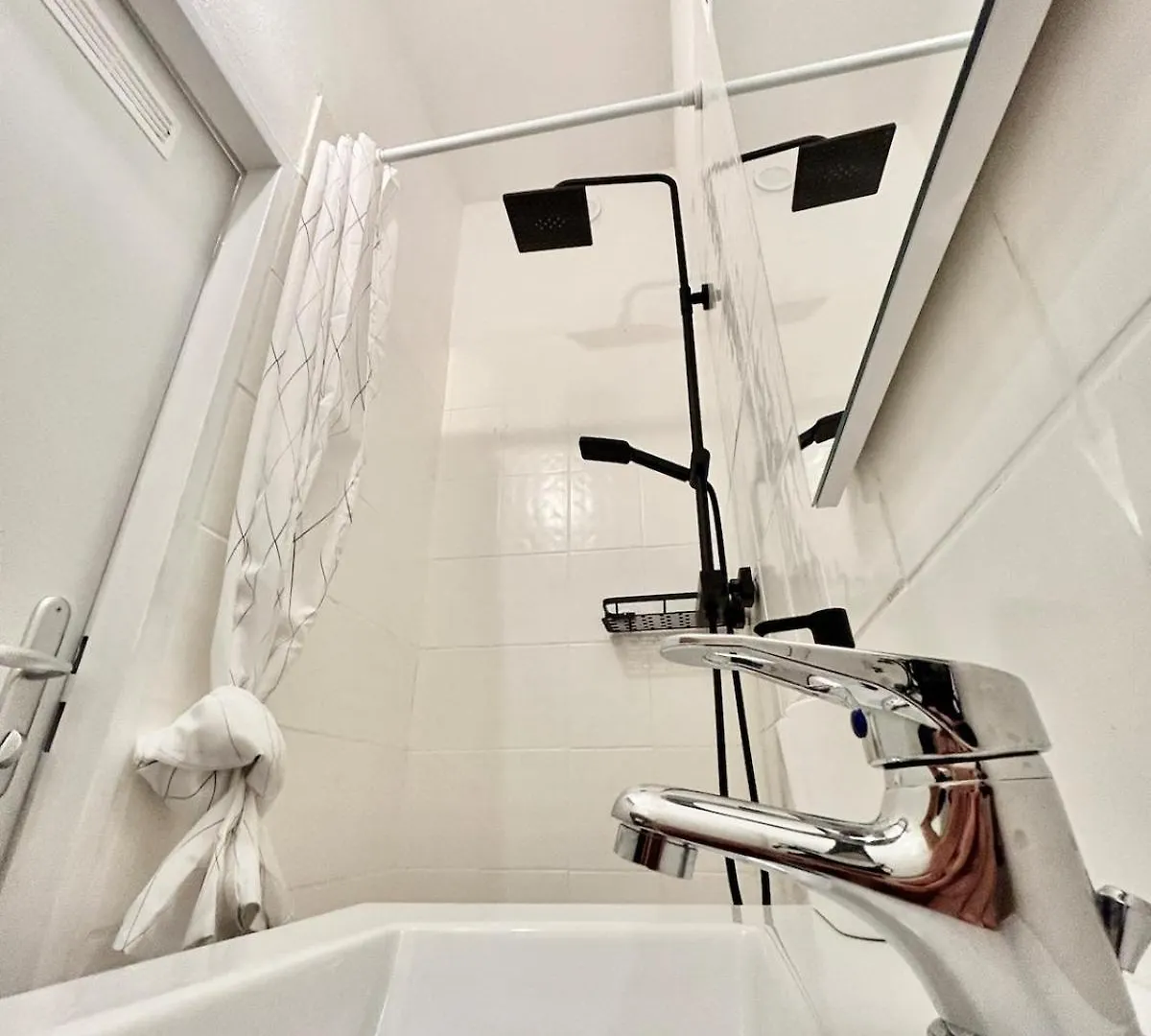 Stylish & Calm Apartment With Easy Access Вена